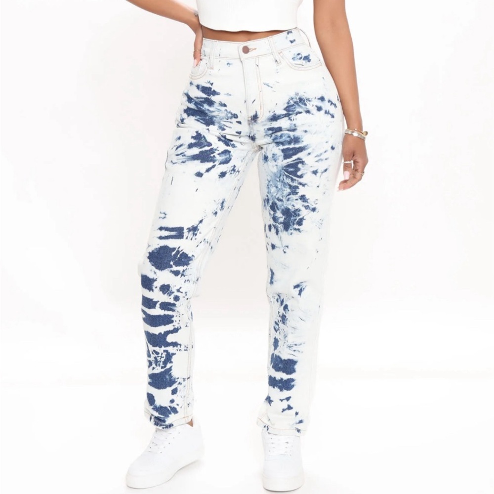 Cloudy Mom Jeans!